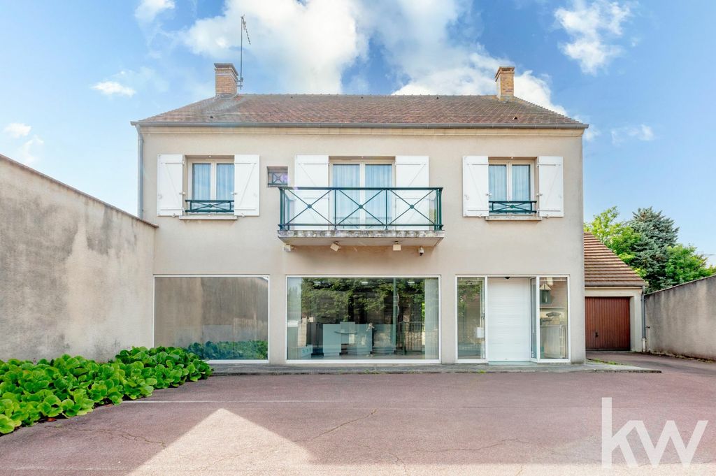 Achat maison à vendre 3 chambres 345 m² - Saint-Ouen-l'Aumône