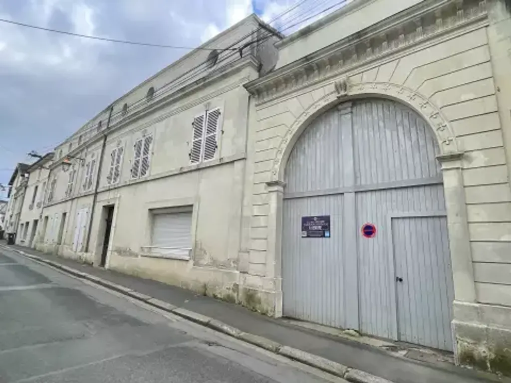 Achat maison 9 chambre(s) - Loudun