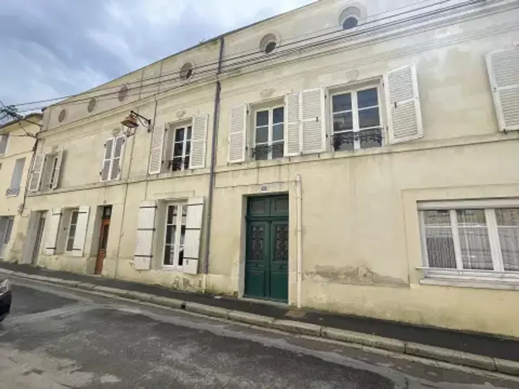 Achat maison à vendre 9 chambres 300 m² - Loudun