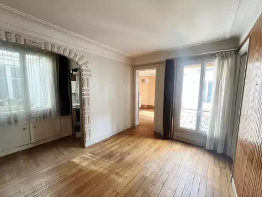 Achat appartement à vendre 4 pièces 60 m² - Paris 10ème arrondissement