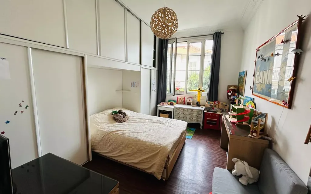 Achat appartement à vendre 3 pièces 70 m² - Nice