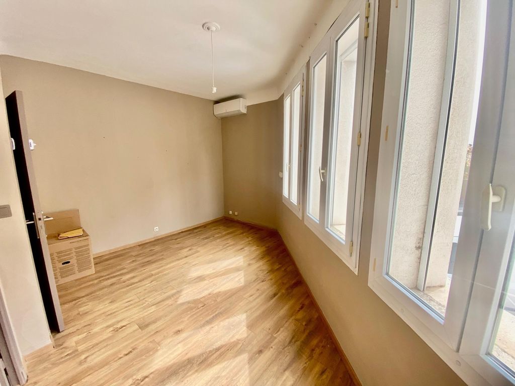 Achat appartement à vendre 4 pièces 68 m² - Toulon