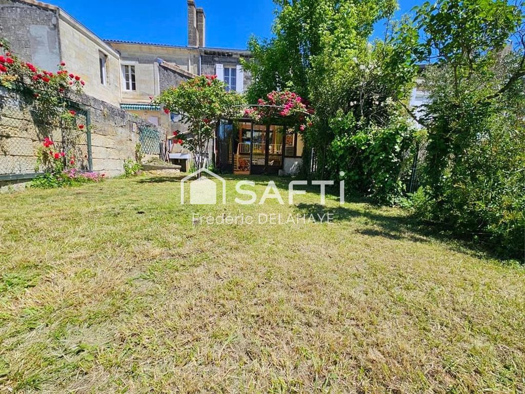 Achat maison à vendre 4 chambres 198 m² - Pauillac