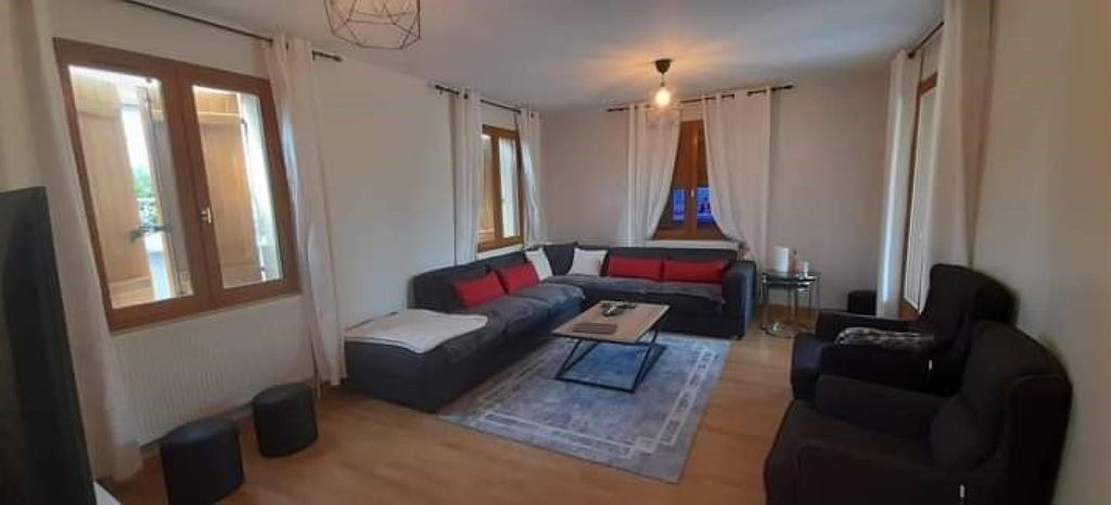 Achat maison à vendre 4 chambres 143 m² - Sury-le-Comtal