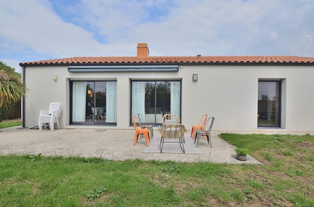 Achat maison à vendre 3 chambres 114 m² - L'Île-d'Olonne