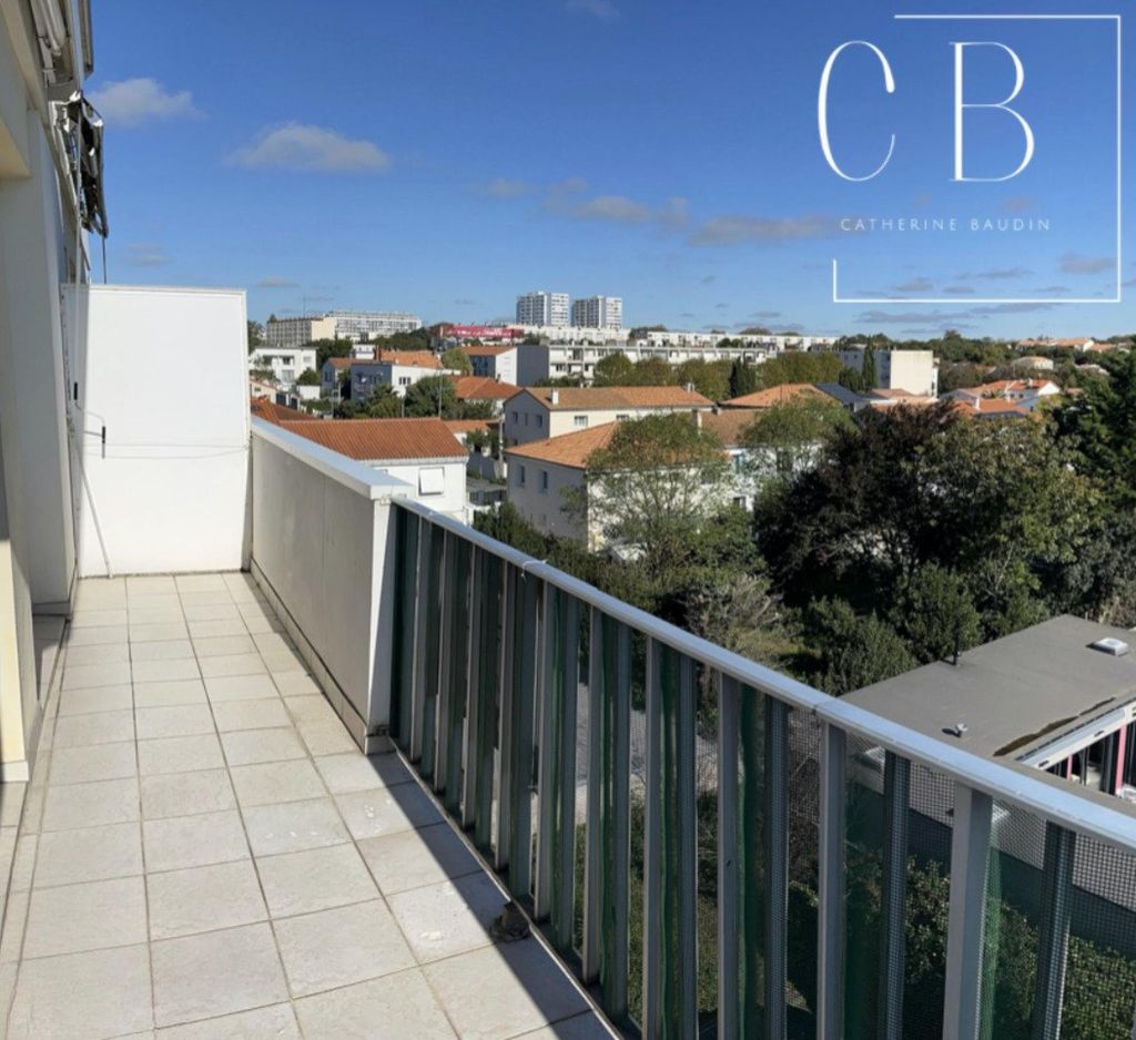 Achat appartement à vendre 4 pièces 93 m² - La Rochelle