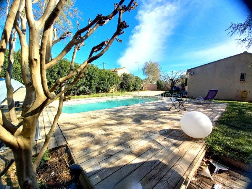 Achat maison à vendre 3 chambres 118 m² - Salon-de-Provence