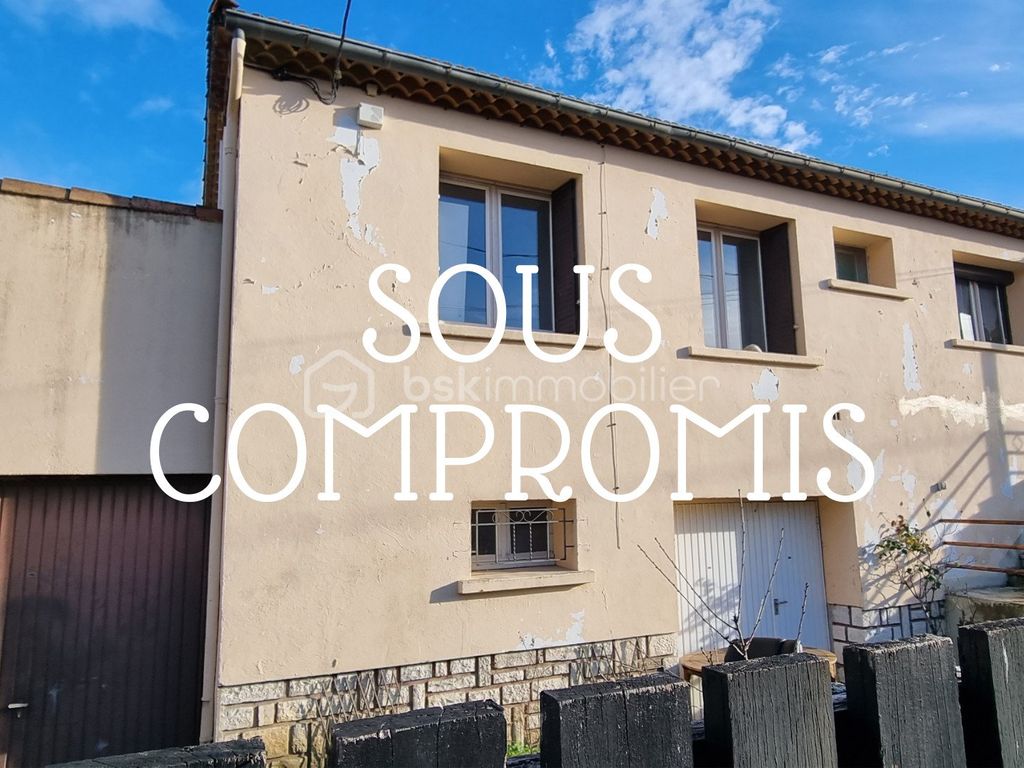 Achat maison à vendre 4 chambres 135 m² - Saint-Hilaire-de-Brethmas