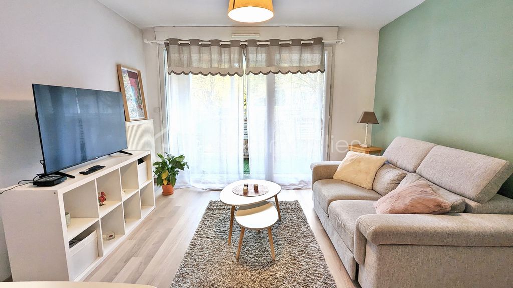 Achat appartement à vendre 3 pièces 56 m² - Cergy