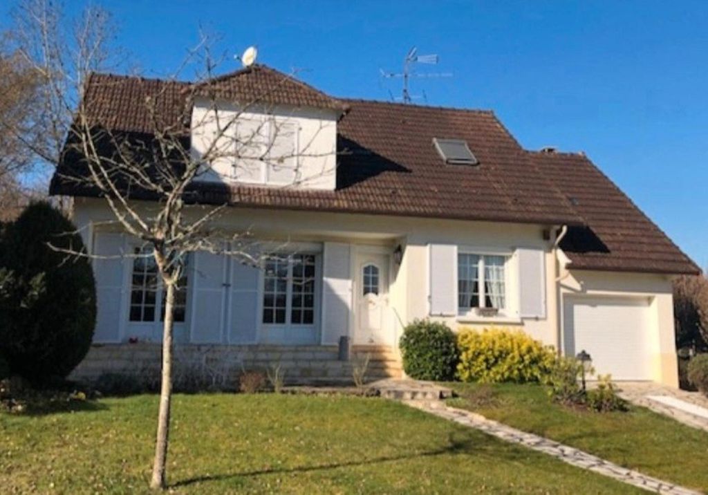 Achat maison à vendre 4 chambres 120 m² - Saint-Arnoult-en-Yvelines