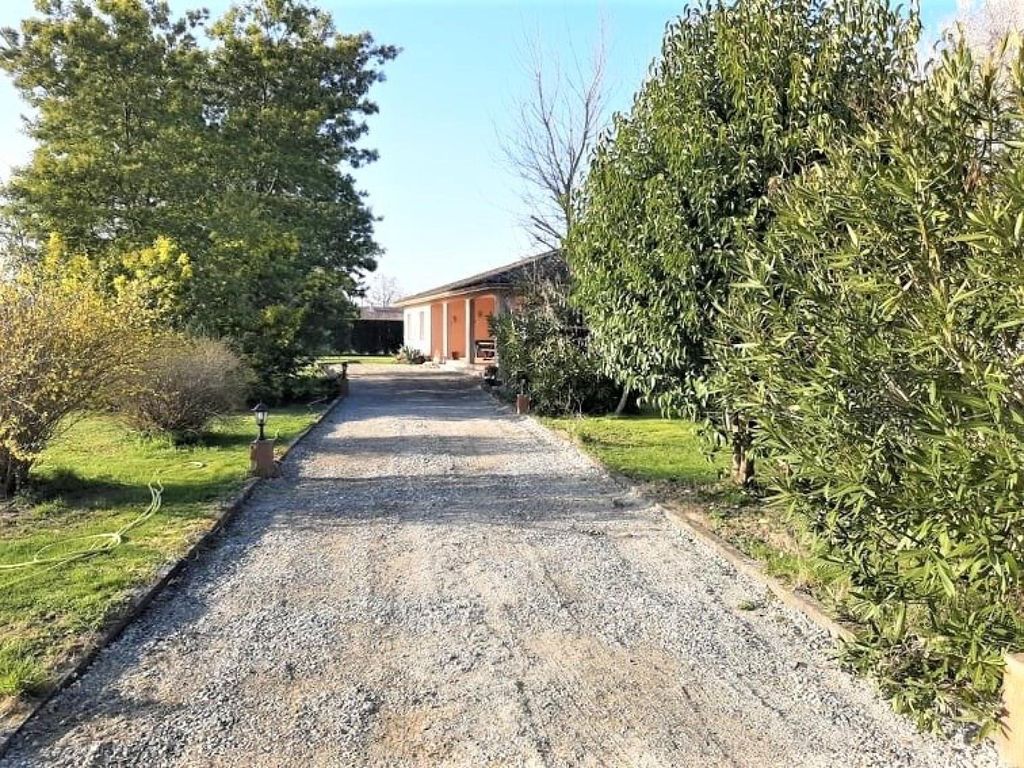 Achat maison à vendre 4 chambres 135 m² - Castelsarrasin