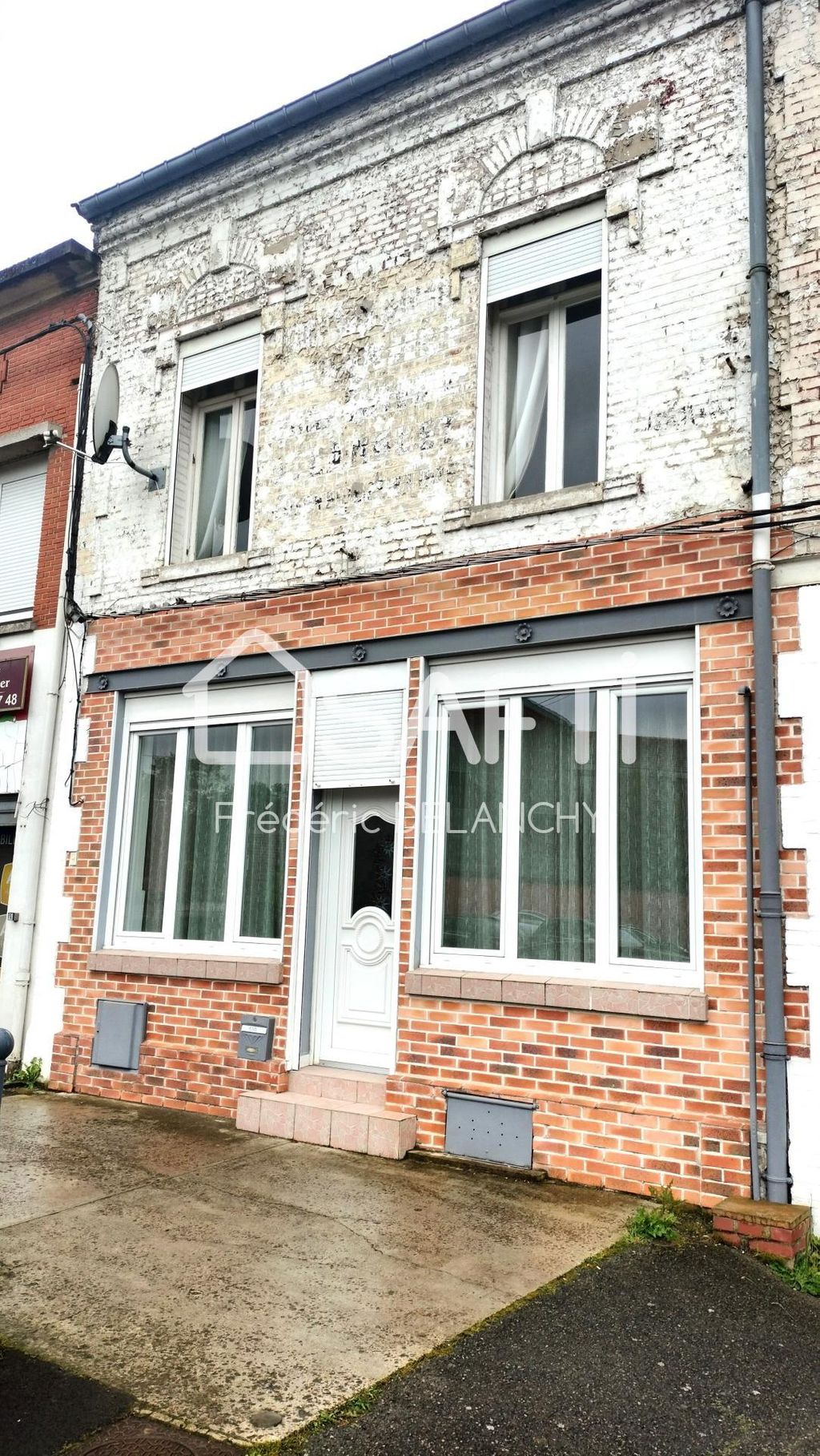 Achat maison à vendre 4 chambres 165 m² - Saint-Quentin