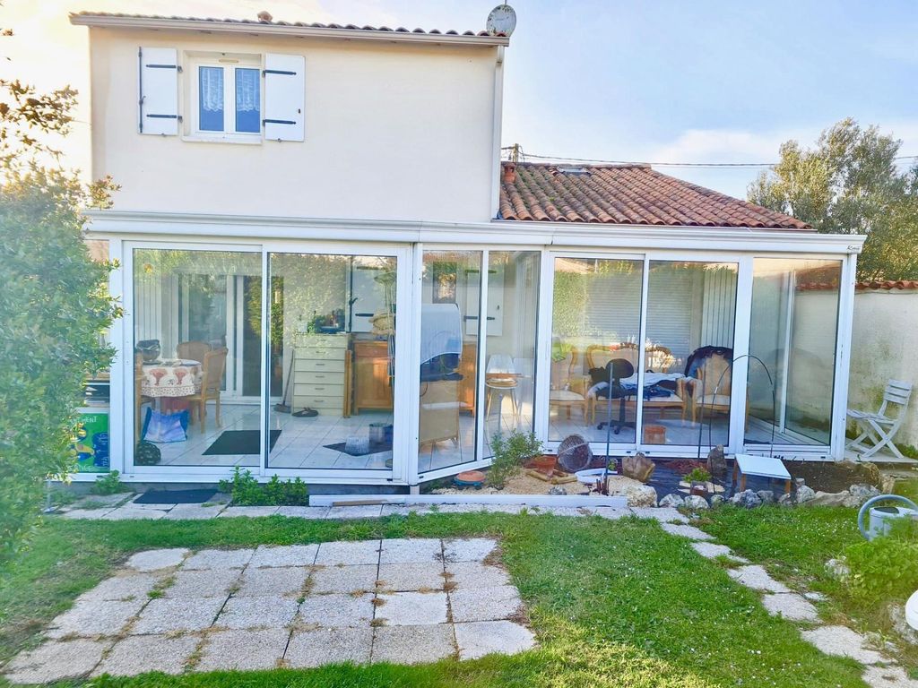 Achat maison à vendre 3 chambres 105 m² - Royan