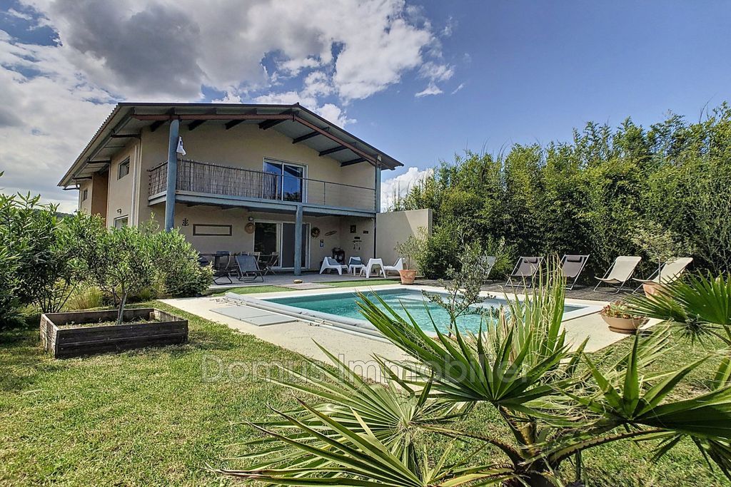 Achat maison à vendre 4 chambres 171 m² - Saint-Saturnin-lès-Avignon