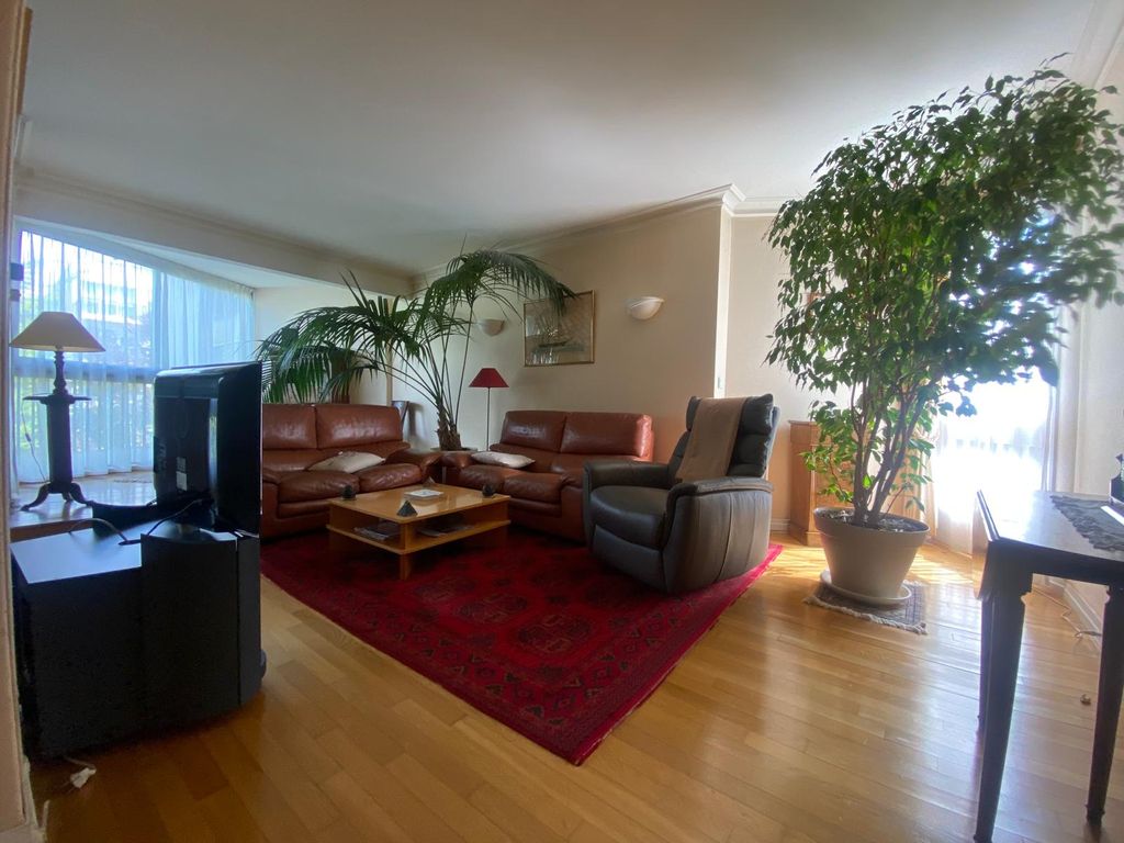 Achat appartement à vendre 4 pièces 98 m² - Le Chesnay