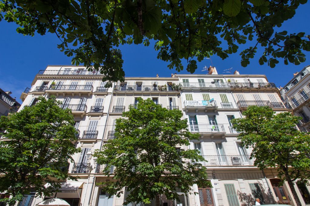 Achat appartement à vendre 4 pièces 112 m² - Toulon