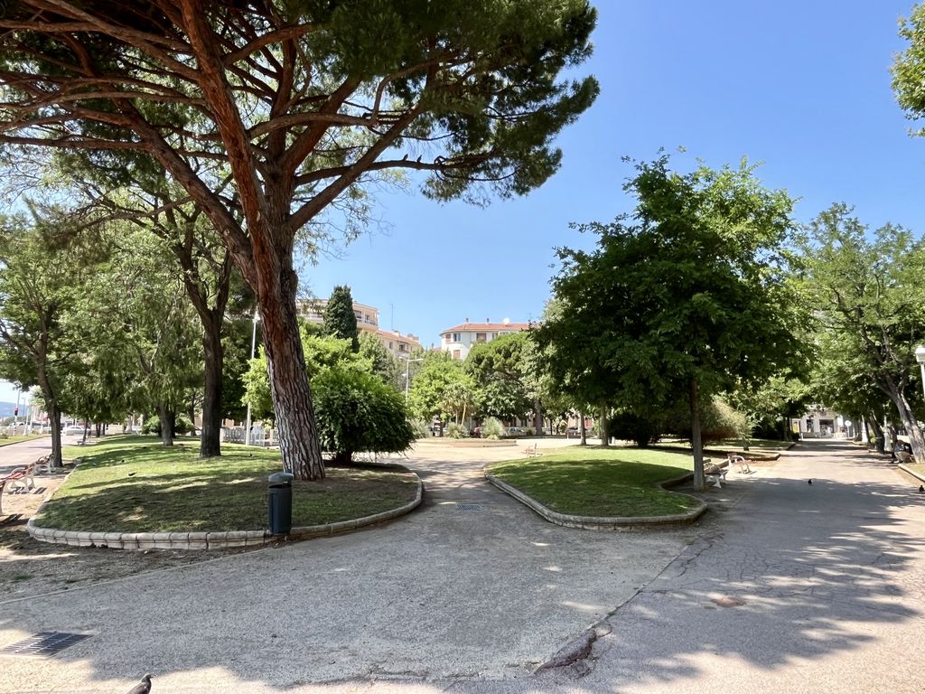 Achat appartement à vendre 3 pièces 55 m² - Toulon