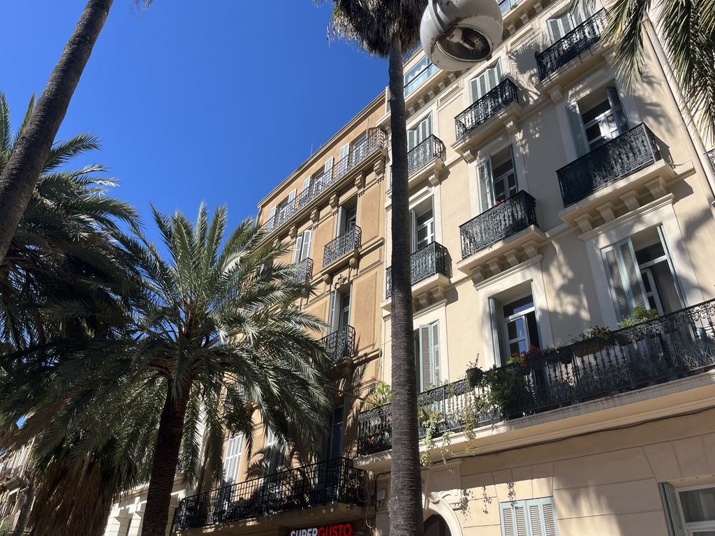 Achat appartement à vendre 2 pièces 38 m² - Hyères