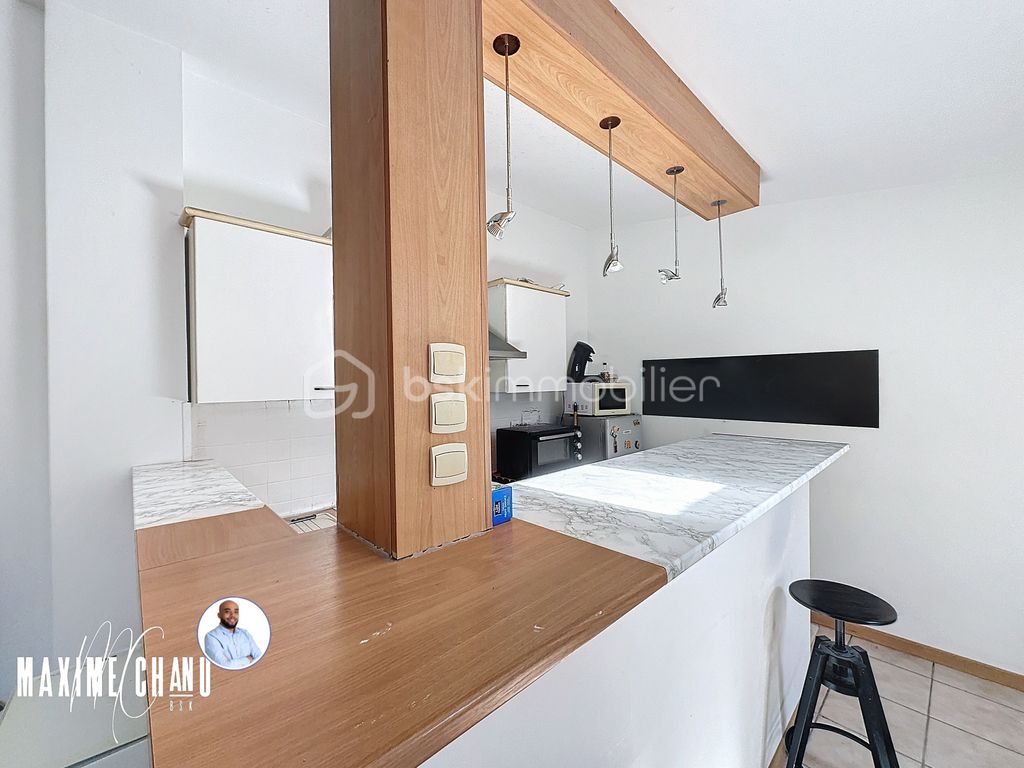 Achat appartement à vendre 2 pièces 49 m² - Poussan