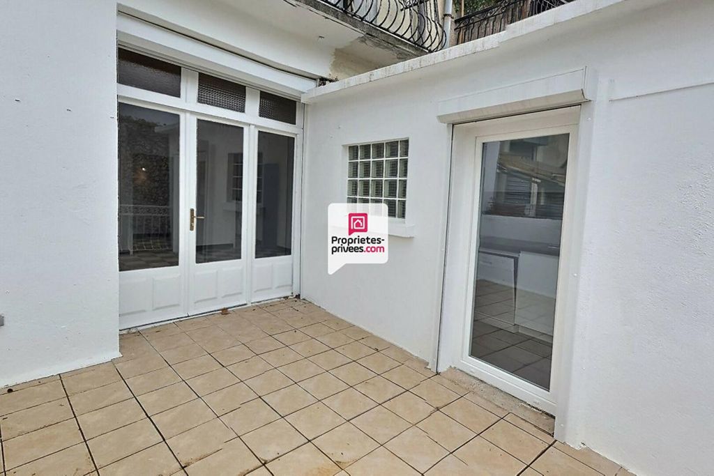 Achat appartement à vendre 4 pièces 84 m² - Saint-Hippolyte-du-Fort