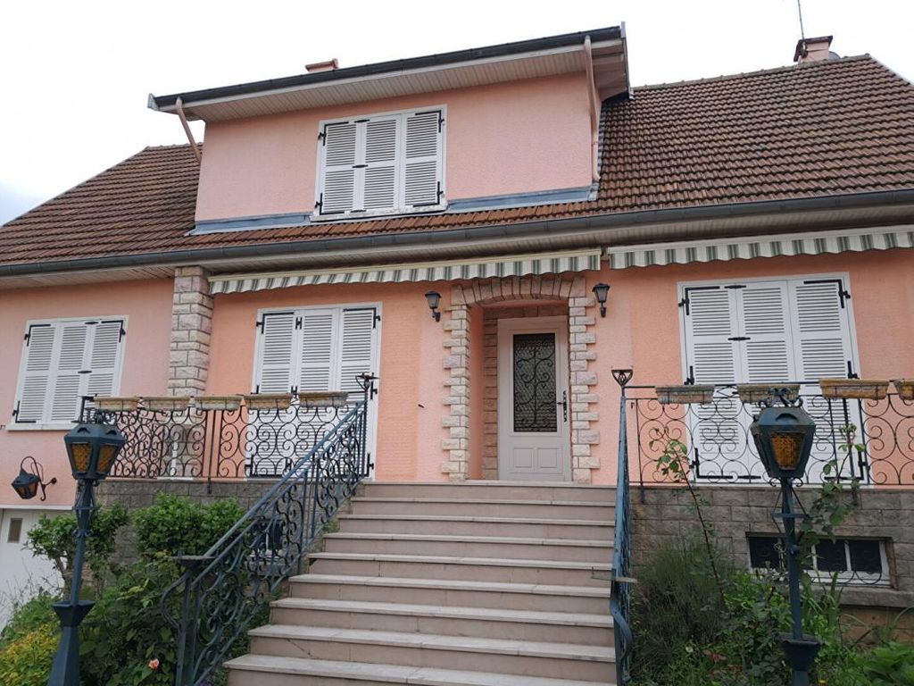 Achat maison à vendre 6 chambres 205 m² - Saint-Rémy