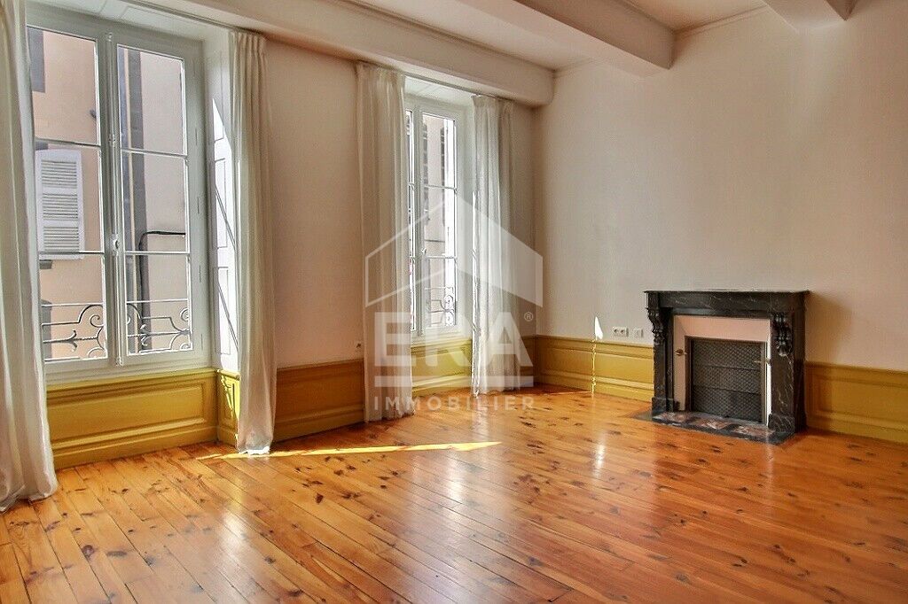 Achat appartement à vendre 4 pièces 144 m² - Clermont-Ferrand