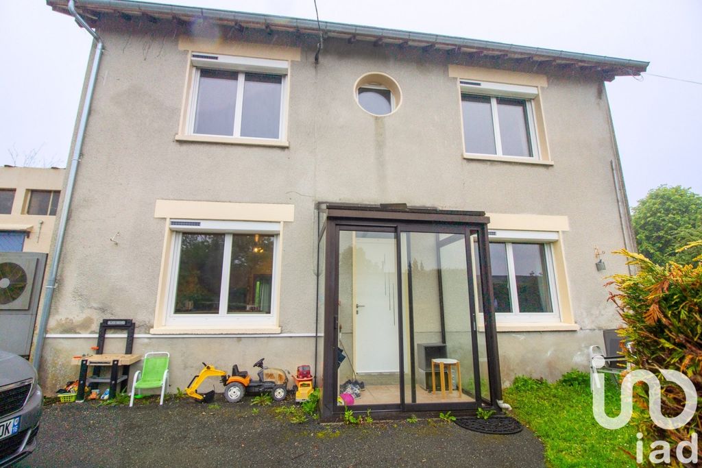 Achat maison à vendre 6 chambres 170 m² - Bussière-Galant