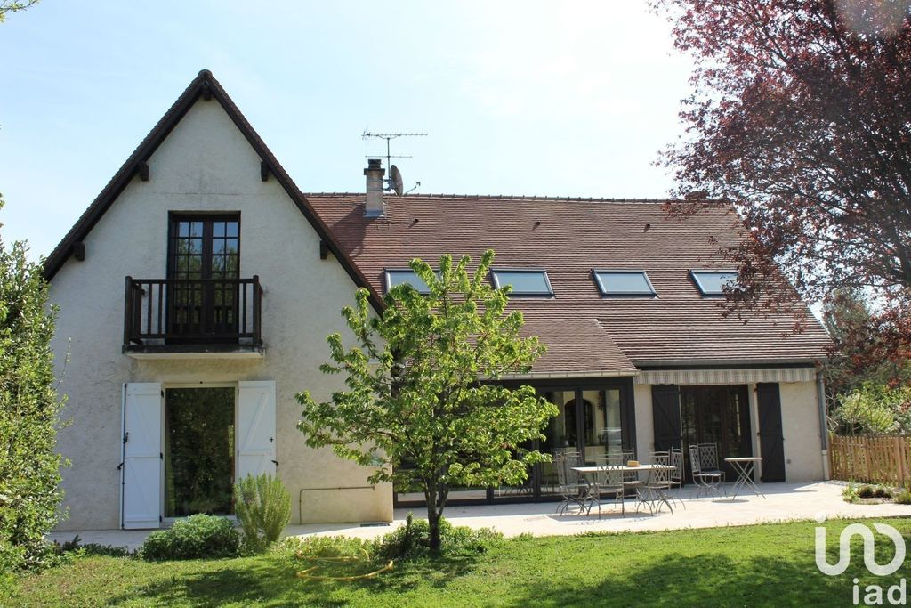 Achat maison à vendre 6 chambres 224 m² - Varennes-Vauzelles