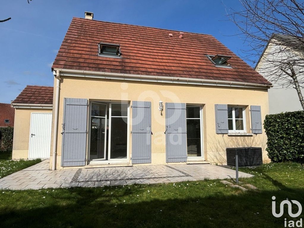 Achat maison à vendre 4 chambres 92 m² - Lieusaint