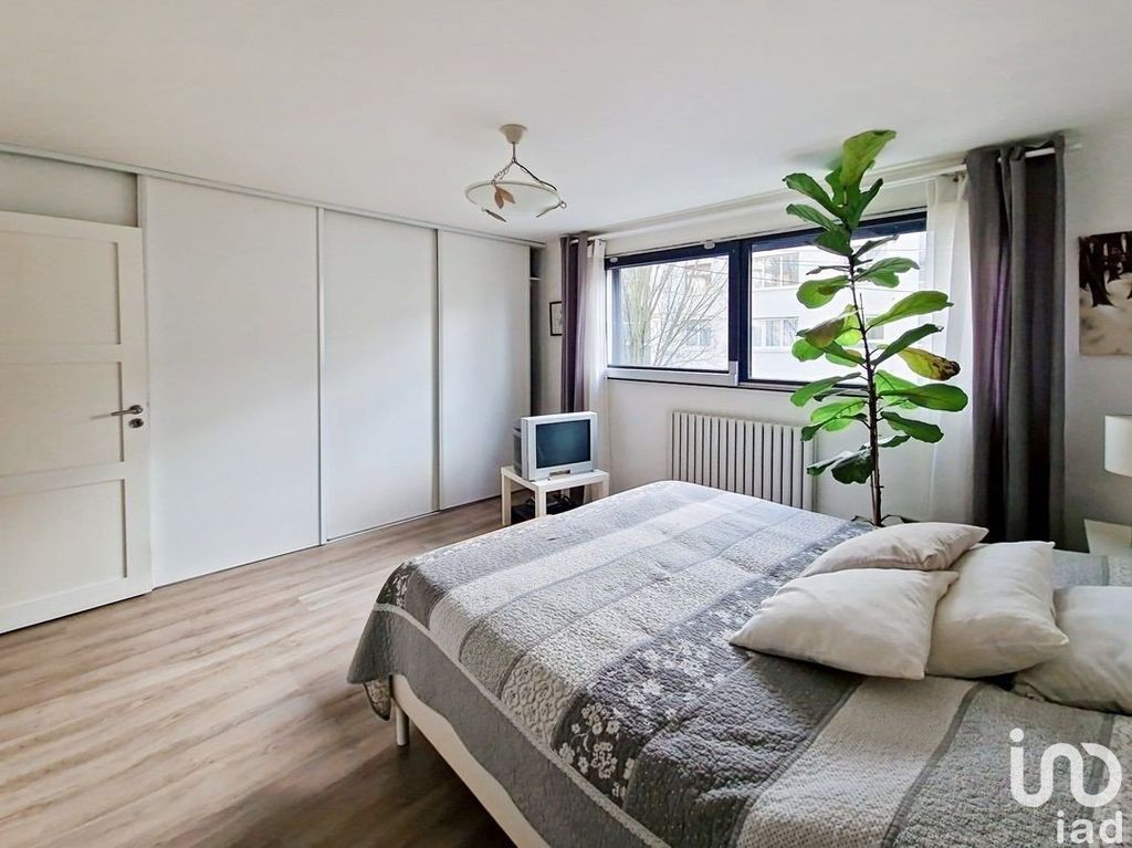 Achat maison à vendre 3 chambres 124 m² - Suresnes