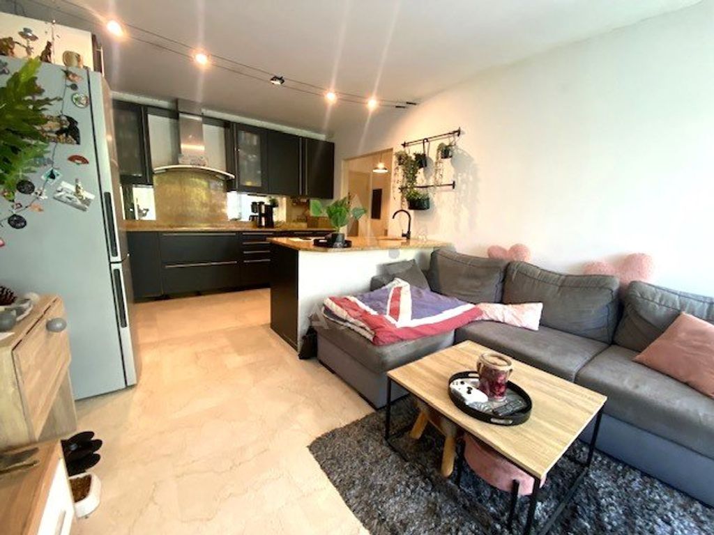 Achat appartement à vendre 3 pièces 51 m² - Antibes