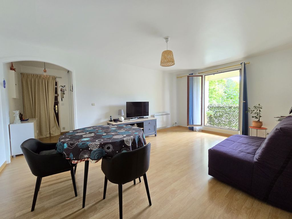 Achat appartement à vendre 2 pièces 51 m² - Le Plessis-Trévise