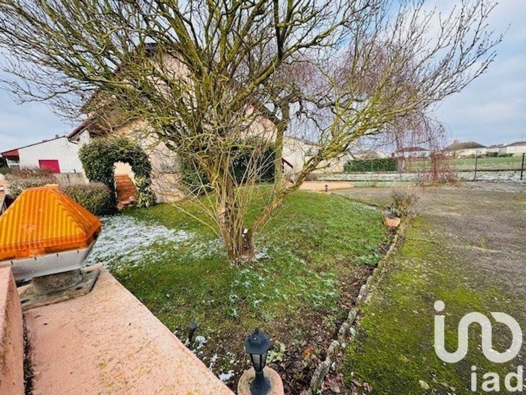 Achat maison à vendre 5 chambres 142 m² - Chanteheux