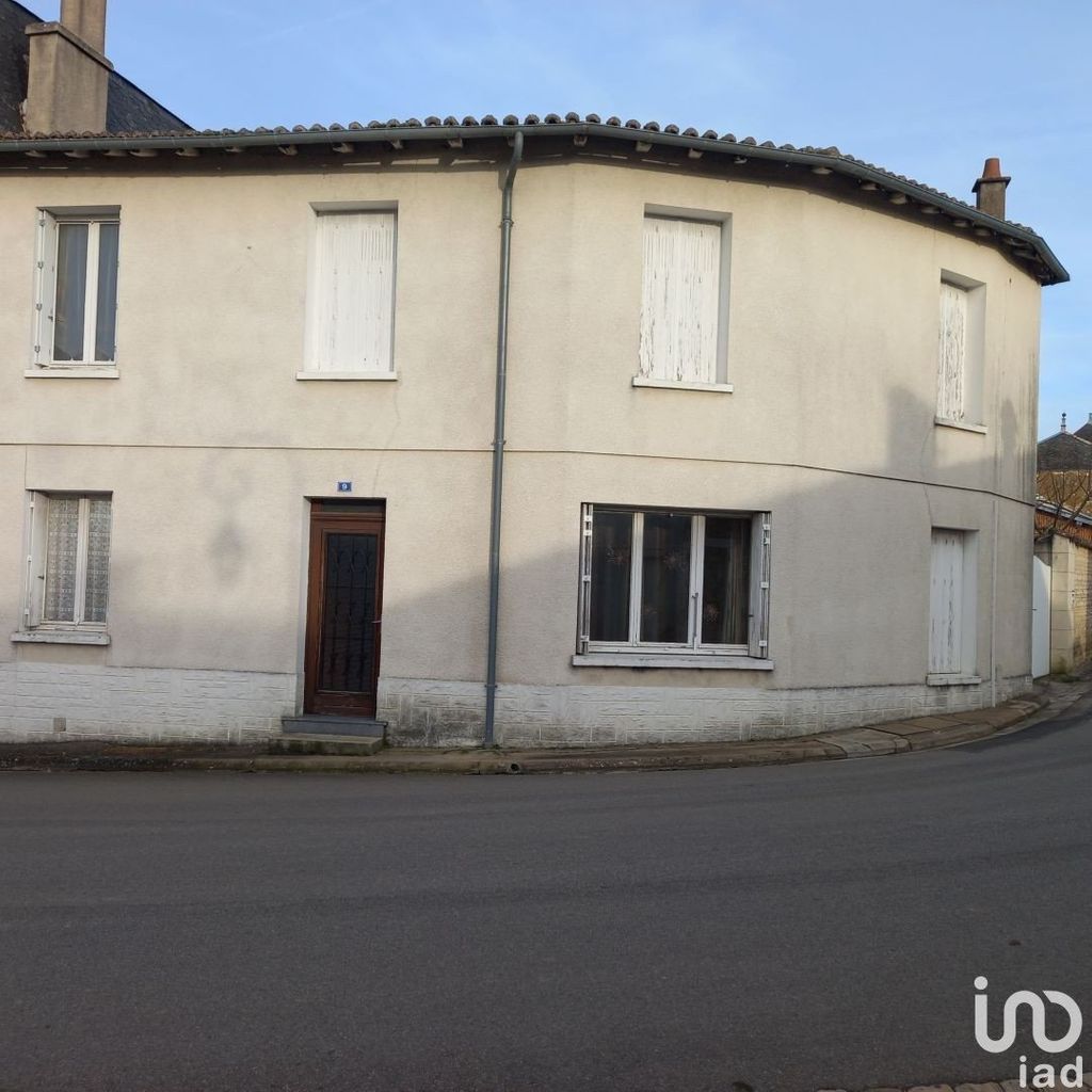 Achat maison à vendre 3 chambres 132 m² - Loudun