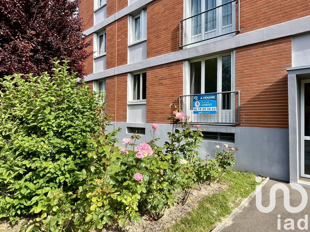 Achat appartement à vendre 3 pièces 64 m² - Saint-Julien-les-Villas