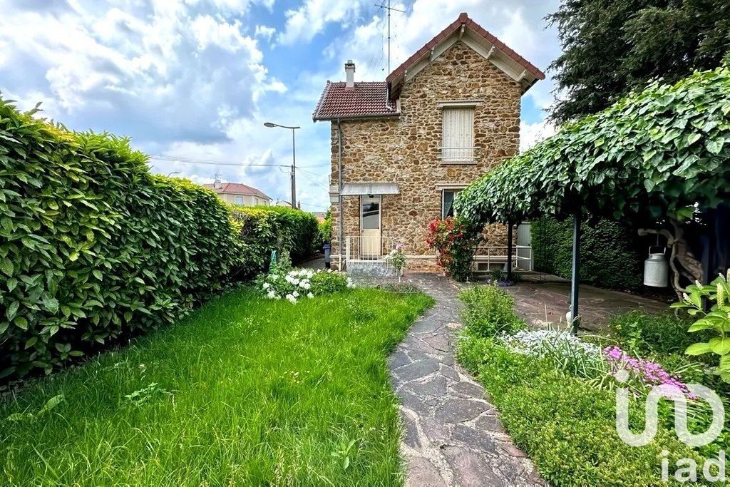 Achat maison à vendre 2 chambres 70 m² - Choisy-le-Roi