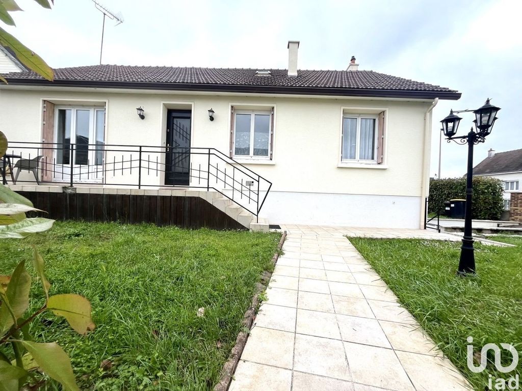 Achat maison à vendre 4 chambres 208 m² - Toury