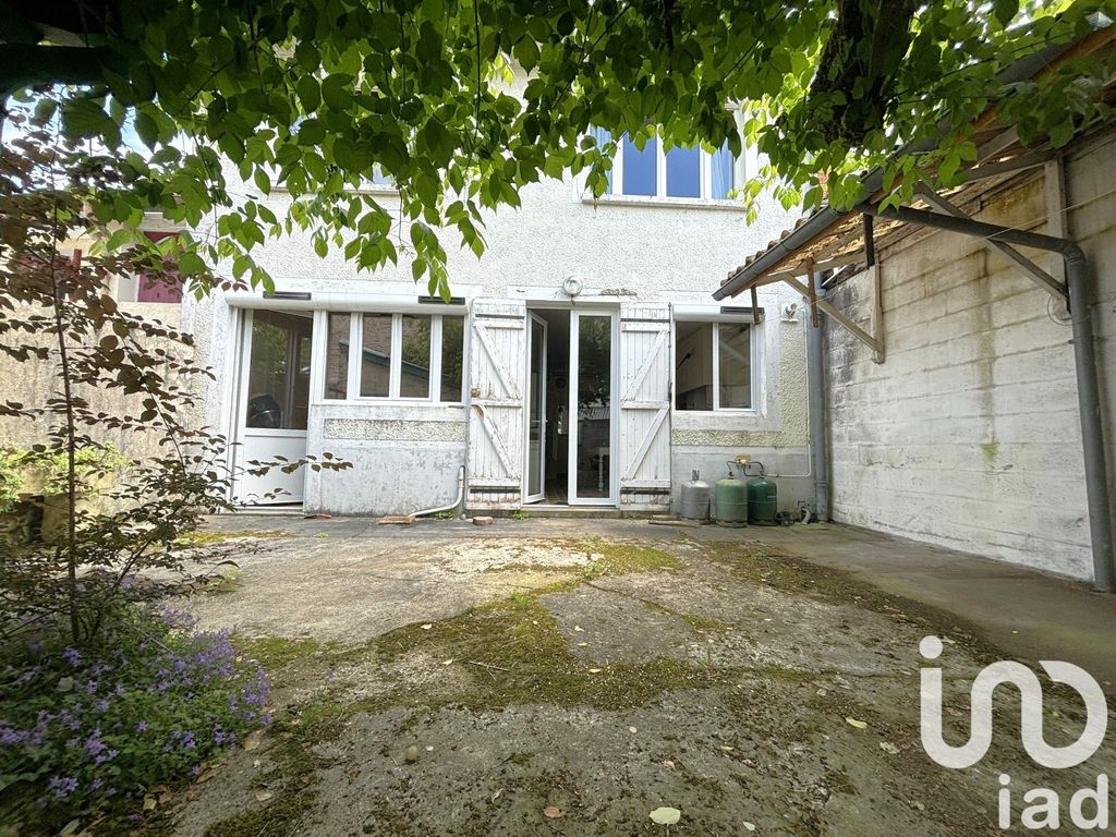 Achat maison à vendre 5 chambres 149 m² - Saint-Symphorien