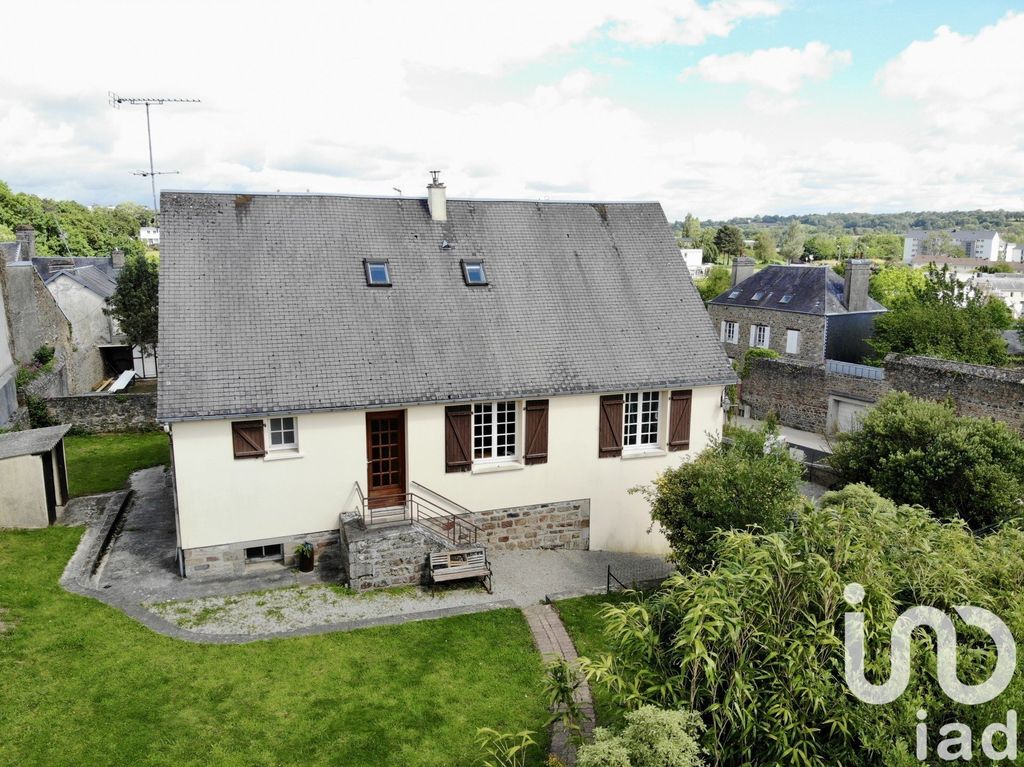 Achat maison à vendre 5 chambres 135 m² - Coutances