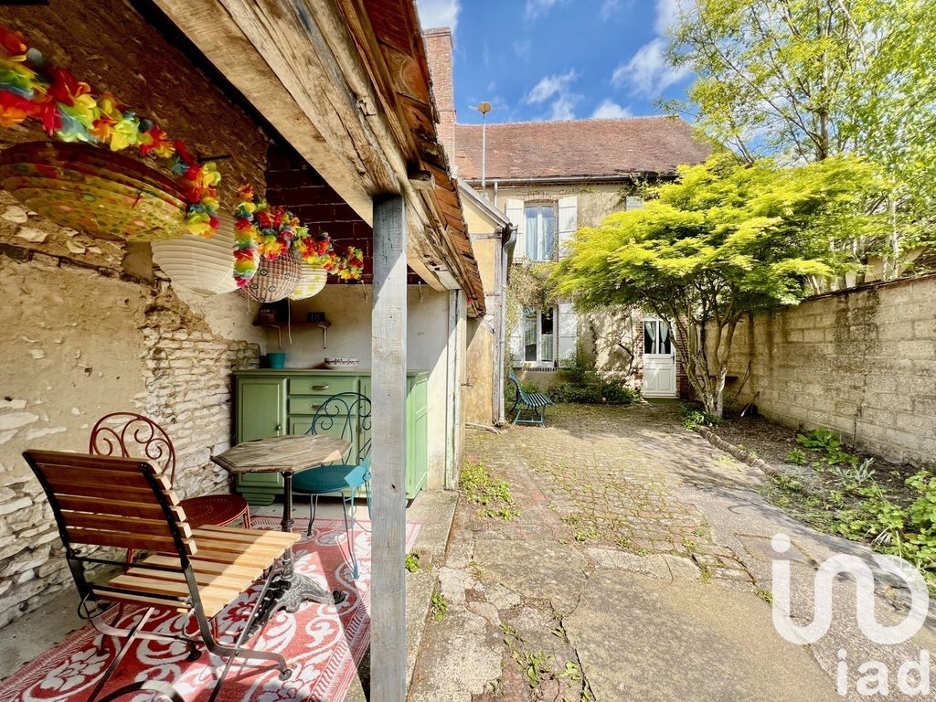 Achat maison à vendre 3 chambres 115 m² - Montholon