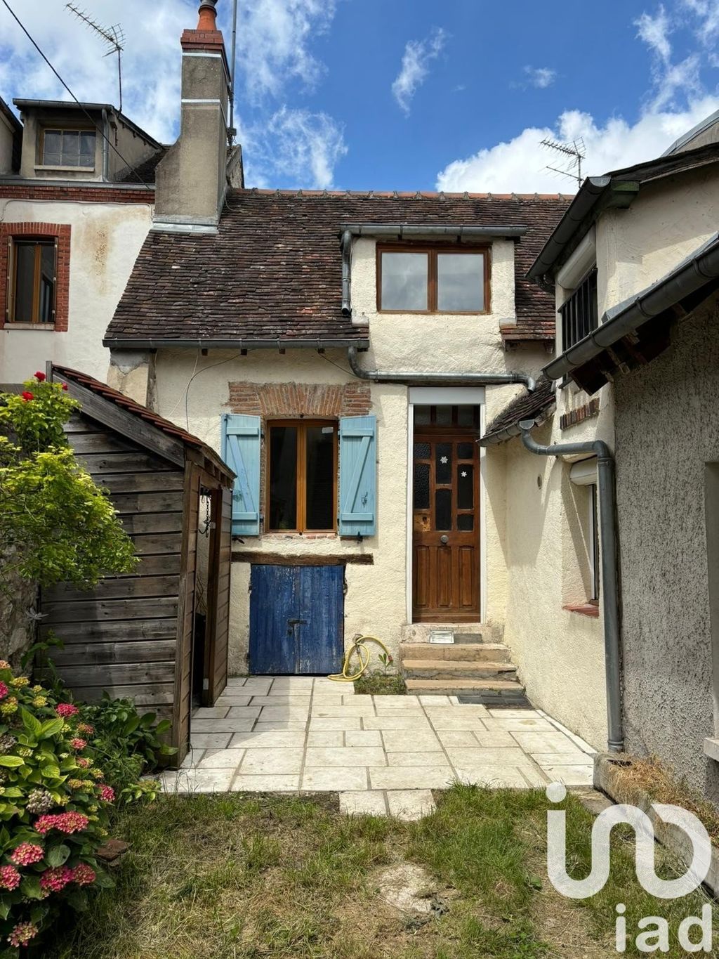 Achat maison à vendre 2 chambres 55 m² - Montargis