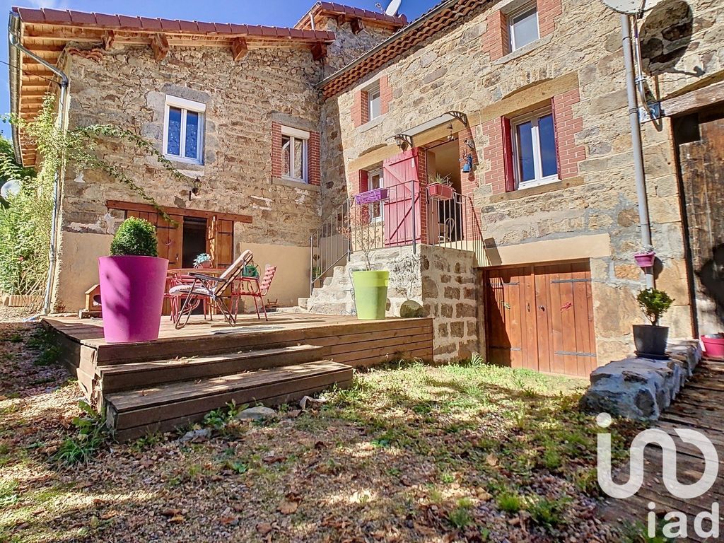 Achat maison à vendre 4 chambres 190 m² - La Chapelle-Agnon