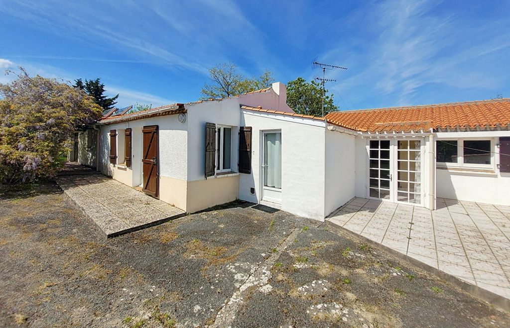 Achat maison à vendre 3 chambres 107 m² - La Garnache