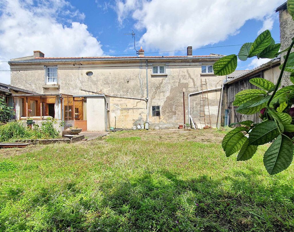 Achat maison à vendre 3 chambres 123 m² - Doué-en-Anjou