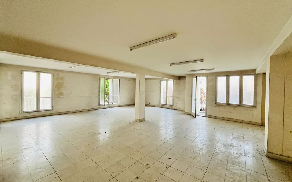 Achat appartement à vendre 3 pièces 155 m² - Royan