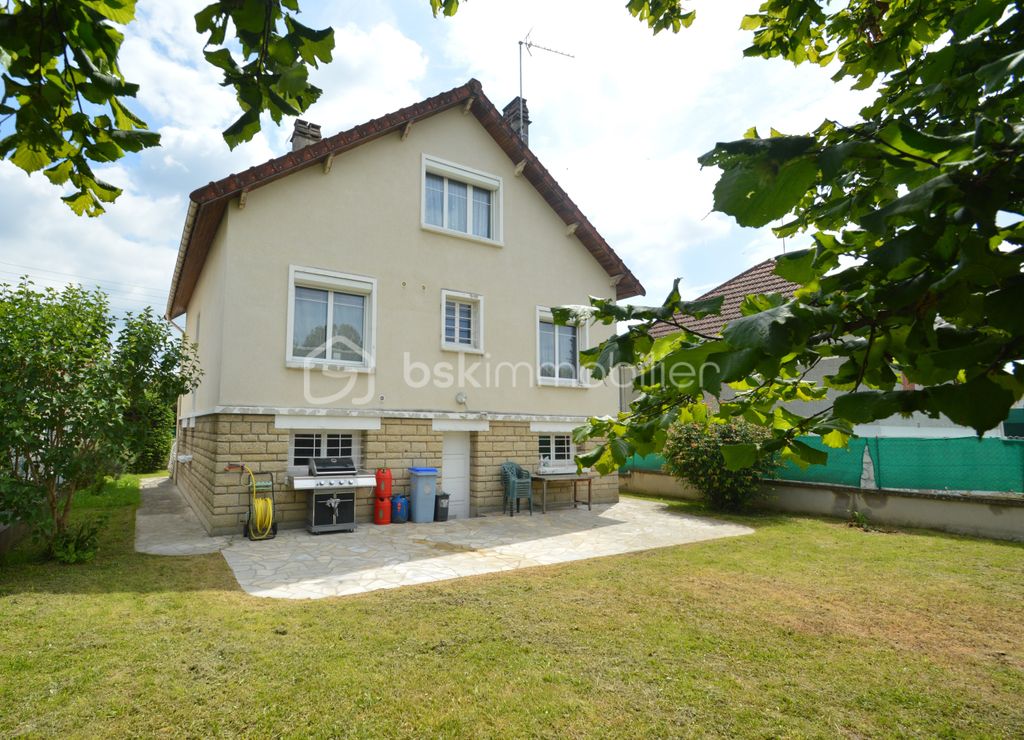 Achat maison à vendre 3 chambres 116 m² - Tremblay-en-France