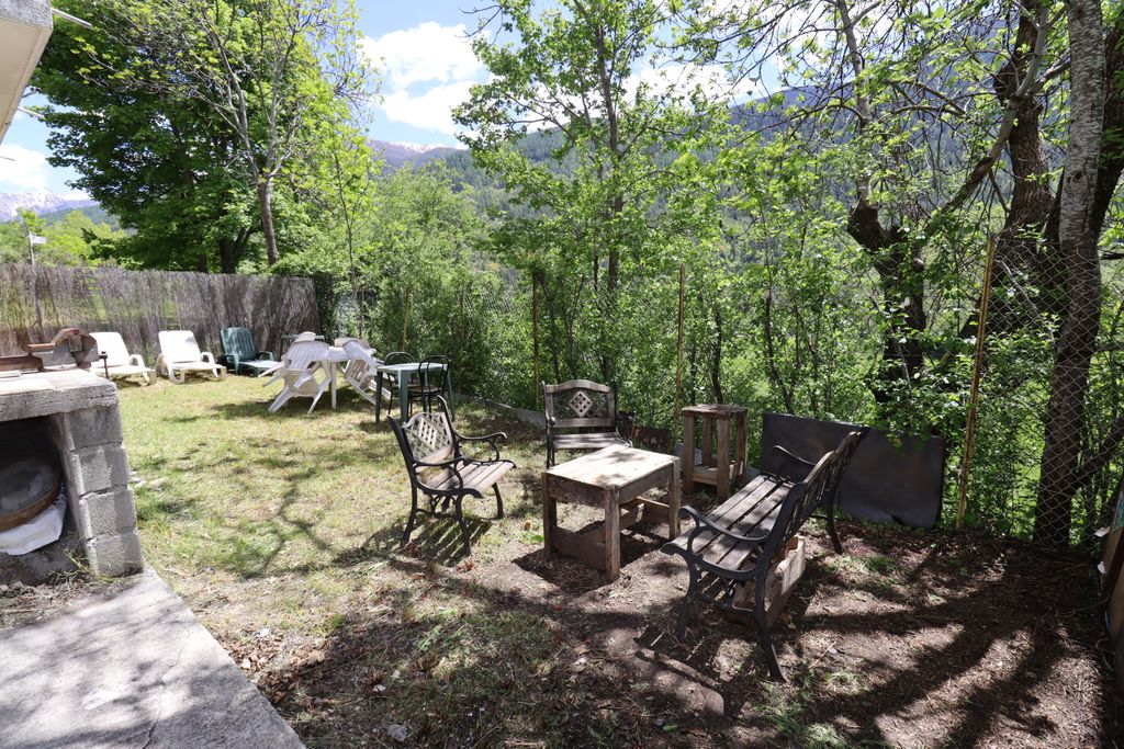 Achat appartement à vendre 3 pièces 63 m² - Villars-Colmars