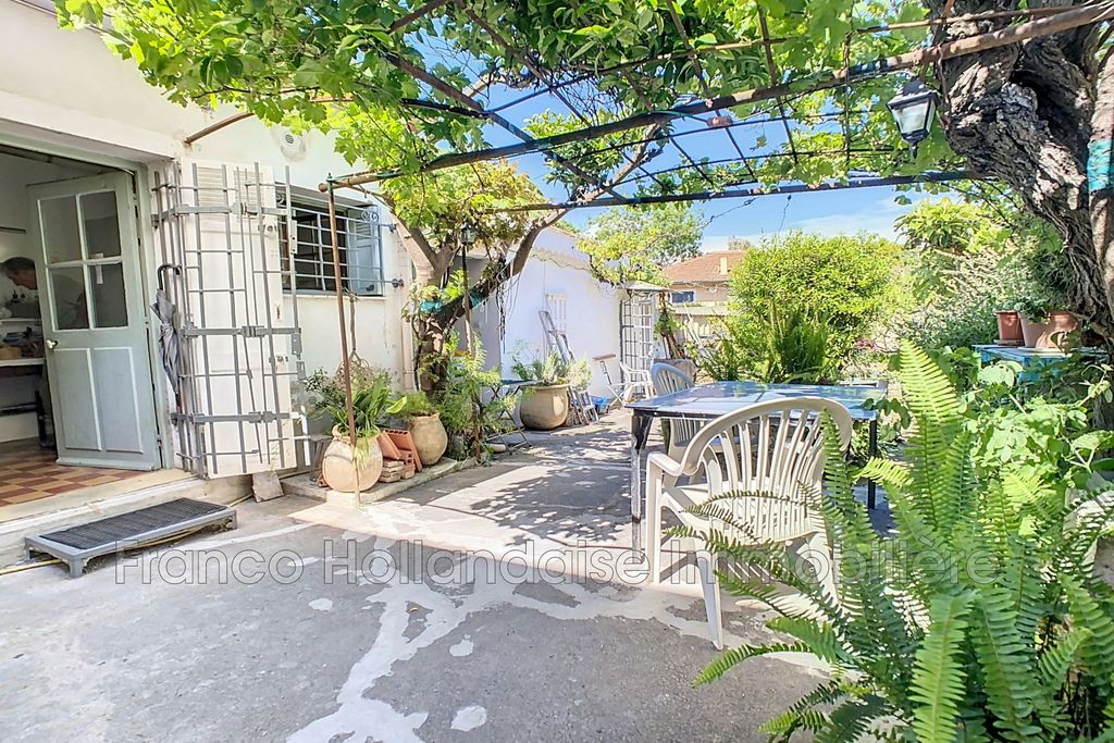 Achat maison à vendre 3 chambres 77 m² - Antibes