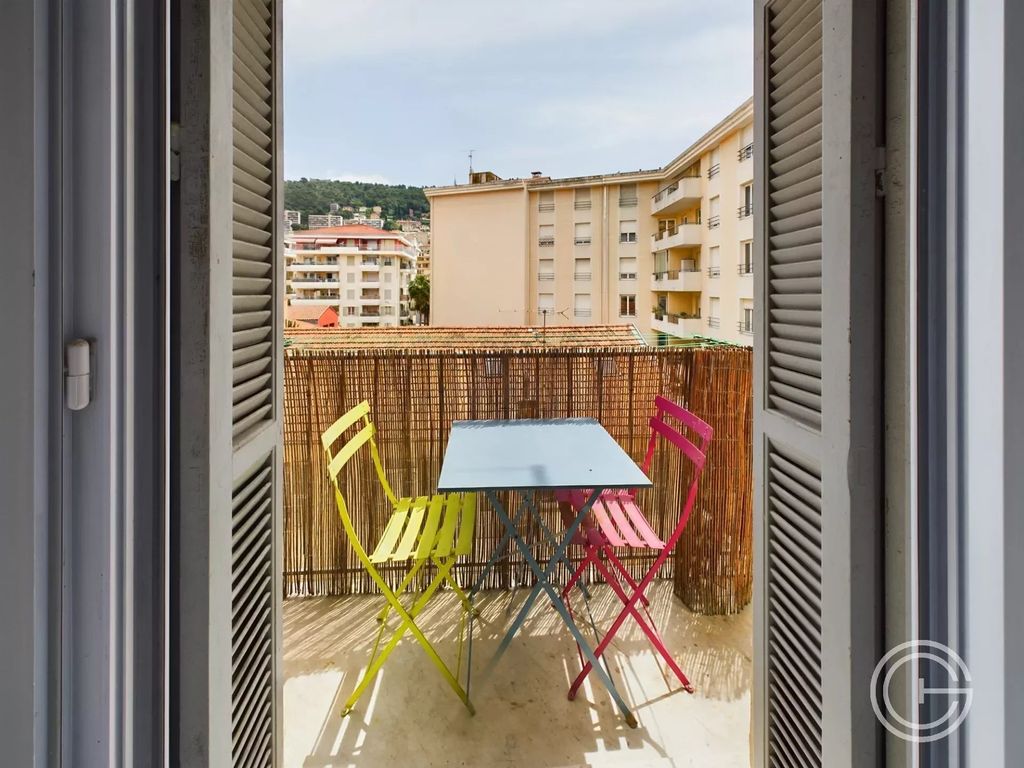 Achat appartement à vendre 4 pièces 100 m² - Nice