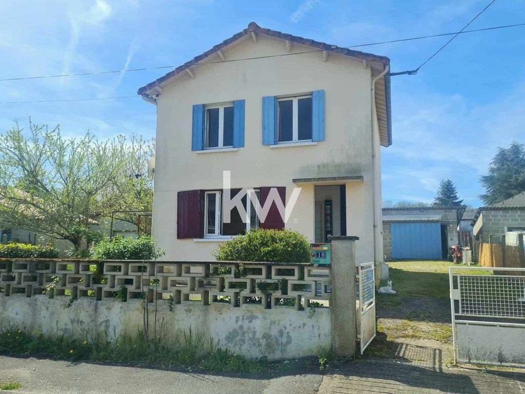 Achat maison à vendre 3 chambres 94 m² - Chalais